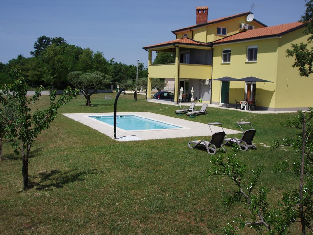 Villanova Apartments بوريتش الغرفة الصورة