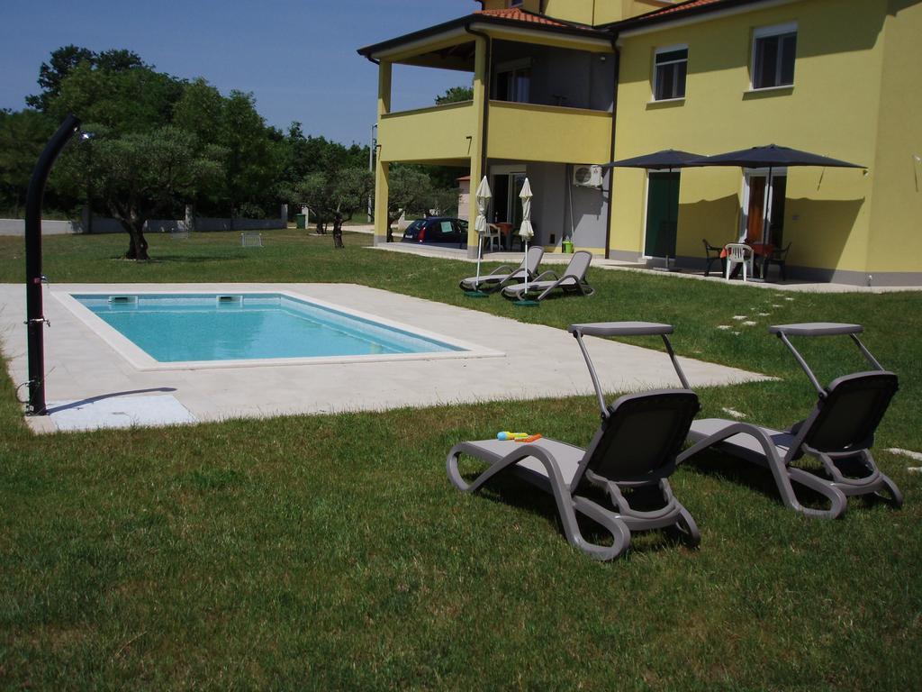 Villanova Apartments بوريتش الغرفة الصورة