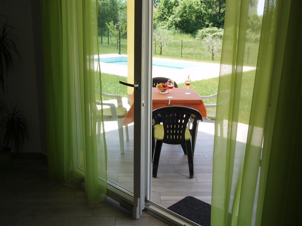 Villanova Apartments بوريتش الغرفة الصورة