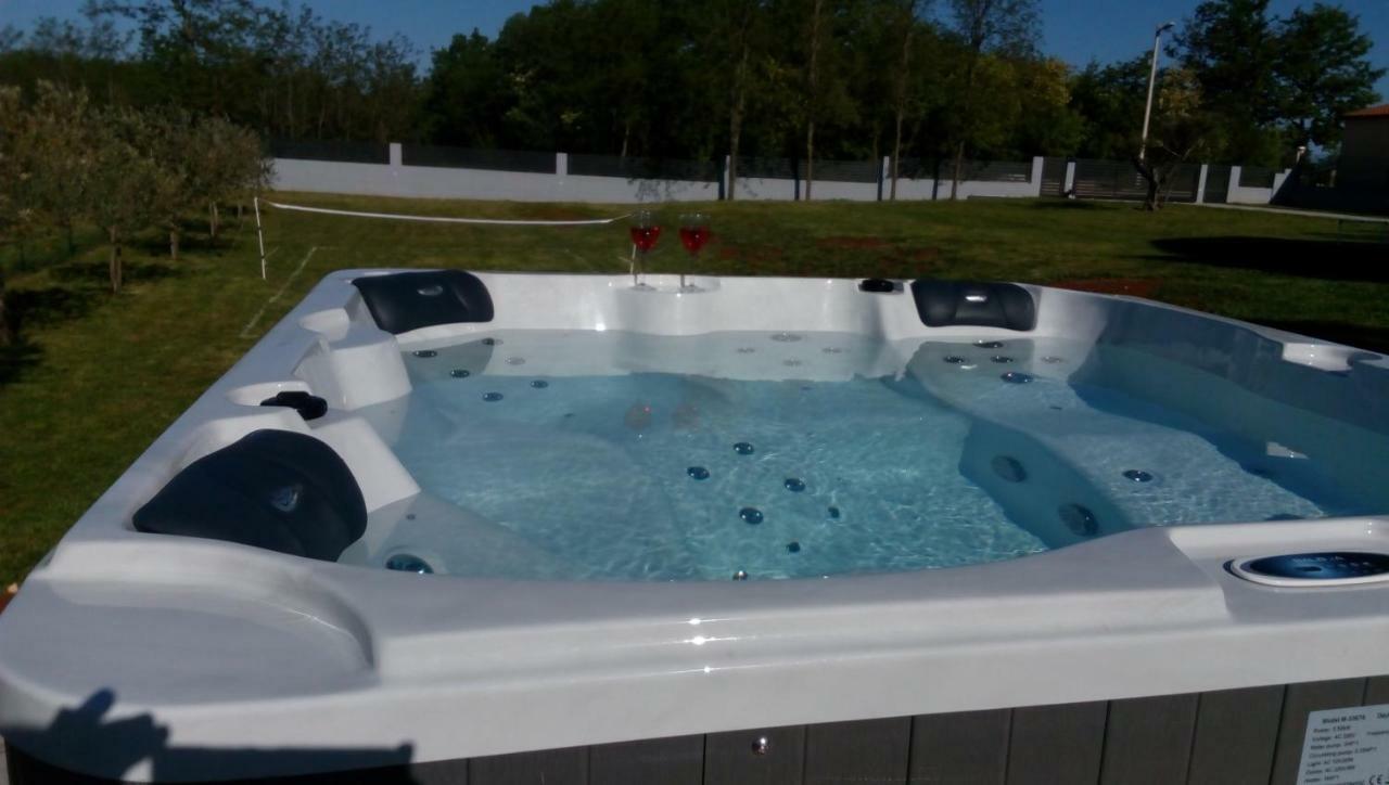 Villanova Apartments بوريتش المظهر الخارجي الصورة
