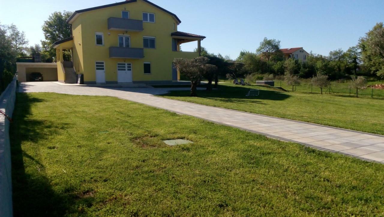 Villanova Apartments بوريتش المظهر الخارجي الصورة